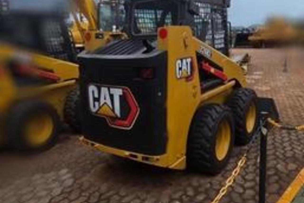 Caterpillar 242B3 - 20/20 4