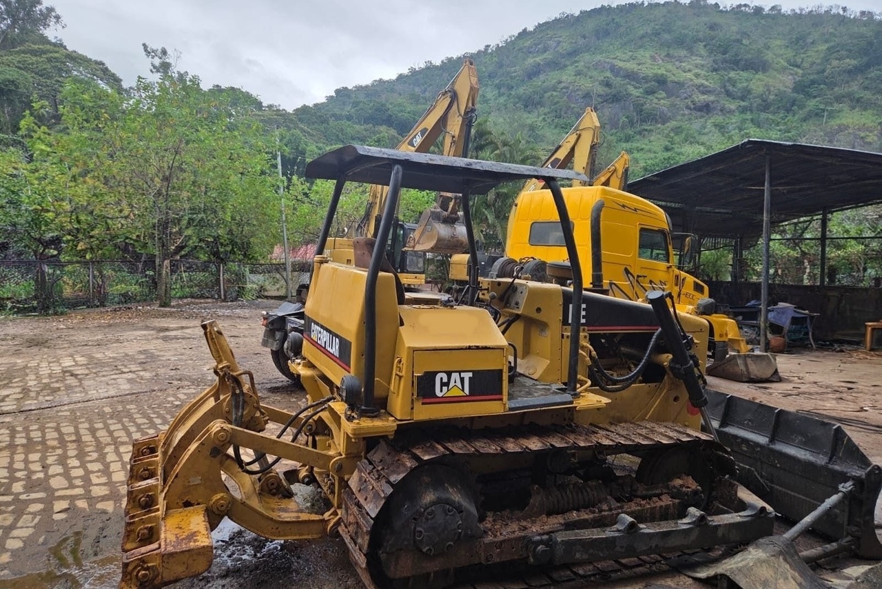 Caterpillar D4E - 88/88 5