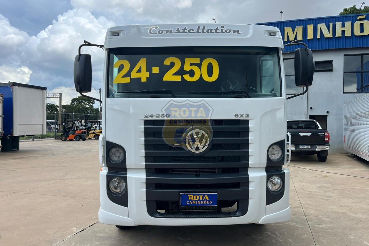 Volkswagen 24-250 E Constellation 3-Eixos - 11/12 6