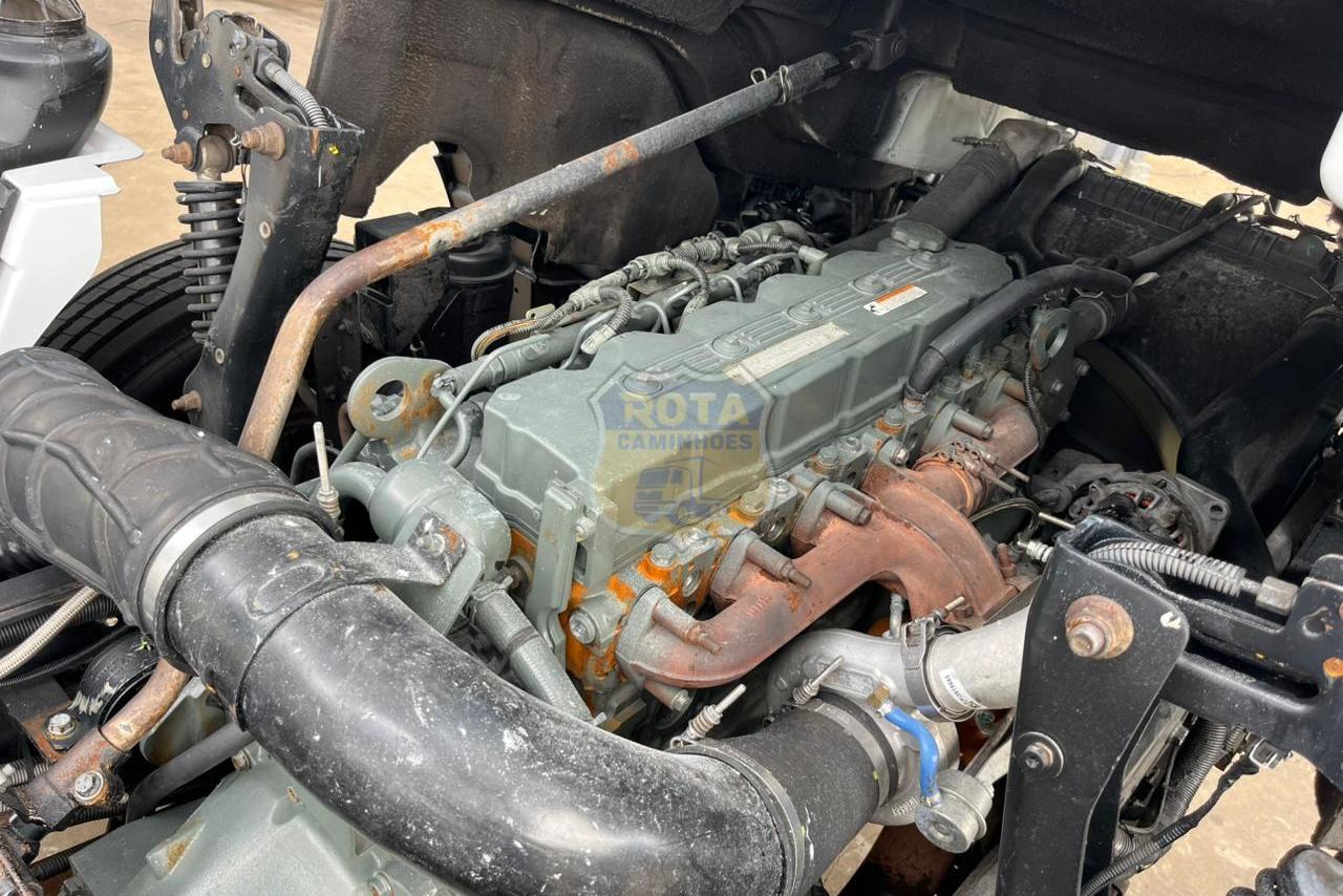 Volkswagen 24-250 E Constellation 3-Eixos - 11/12 12