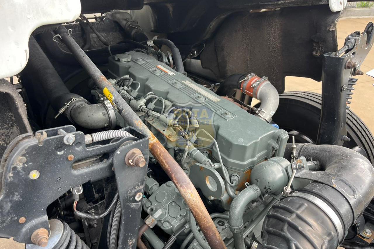 Volkswagen 24-250 E Constellation 3-Eixos - 11/12 13