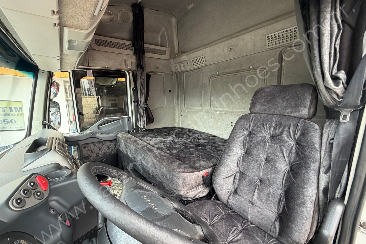 Iveco Stralis 440 - 14/14 9