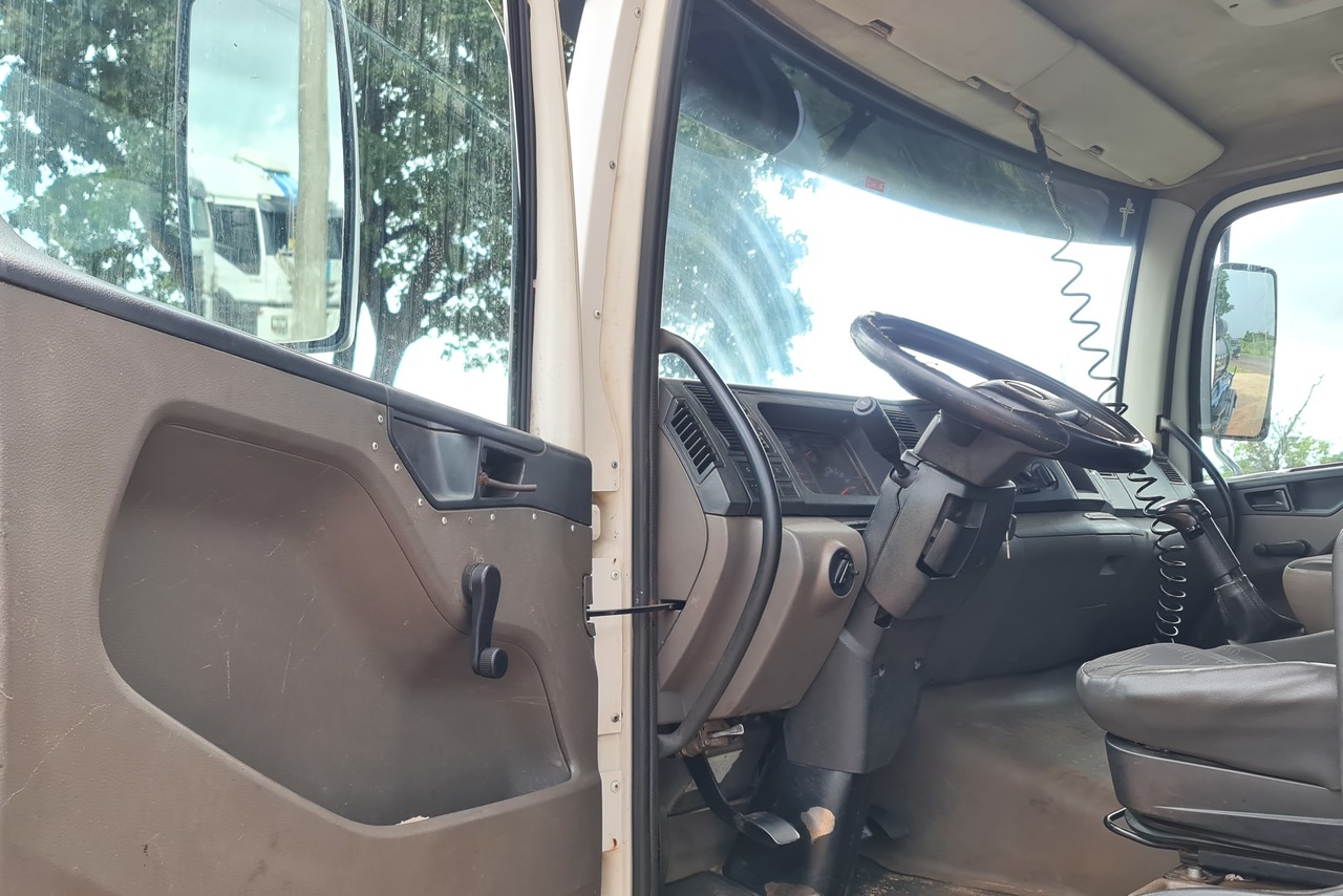 Volkswagen 13-190 E Constellation - 13/3 3