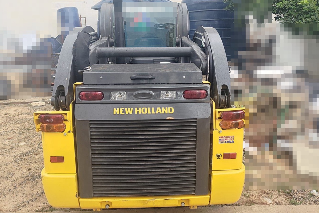 New Holland L320 - 24/24 4