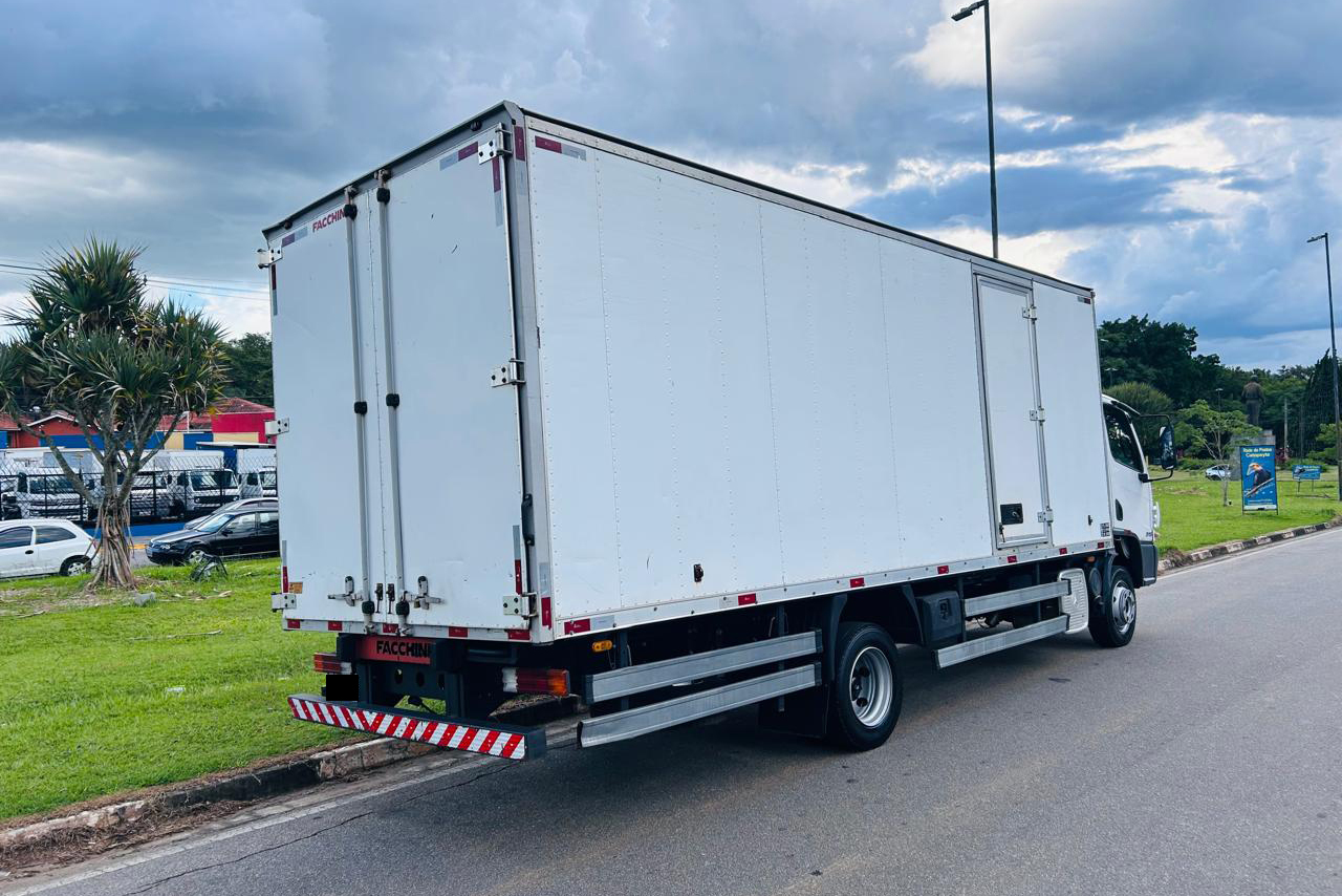 Mercedes Benz Accelo 815 - 15/16 5
