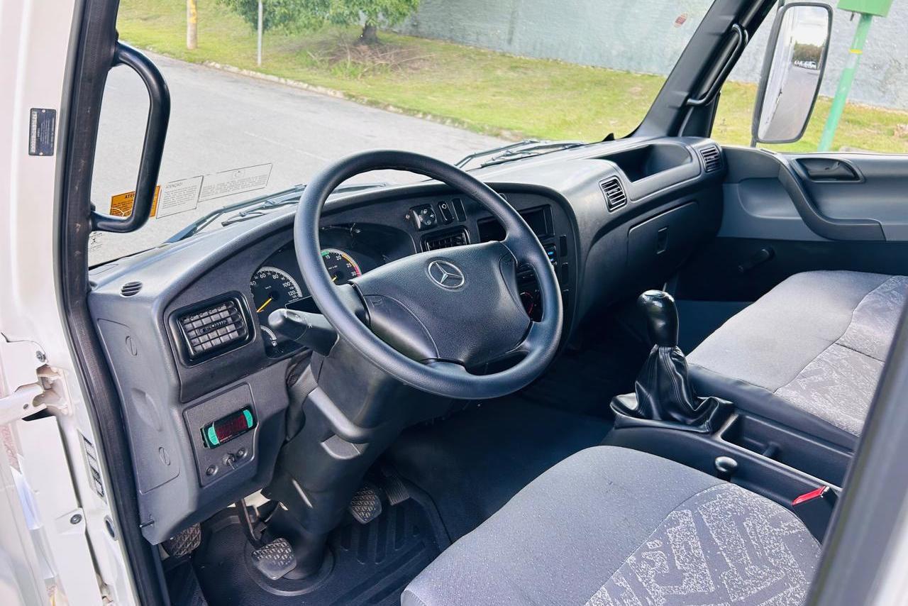 Mercedes Benz Accelo 815 - 15/16 7