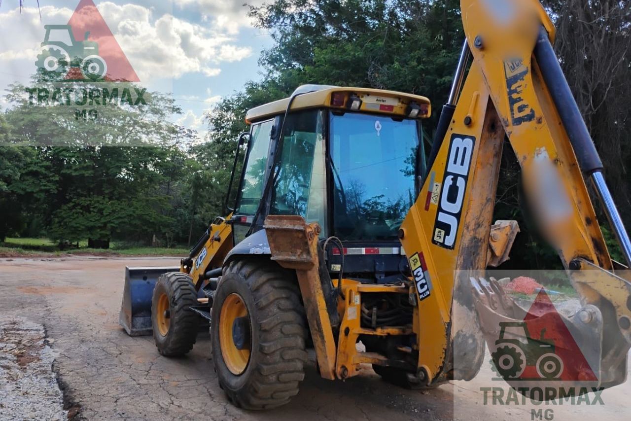 JCB 3C - 09/09 9