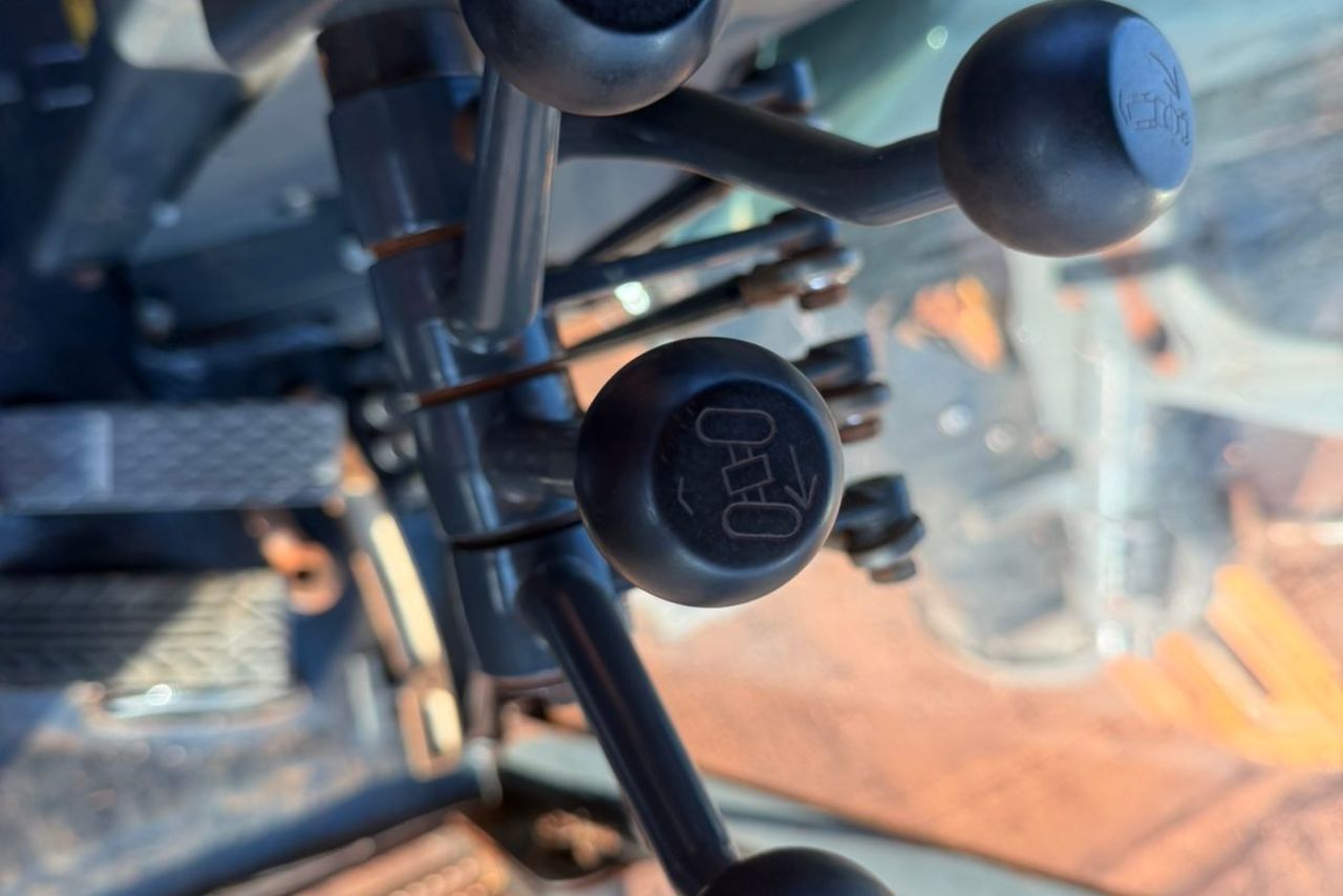 John Deere 672G - 16/16 13