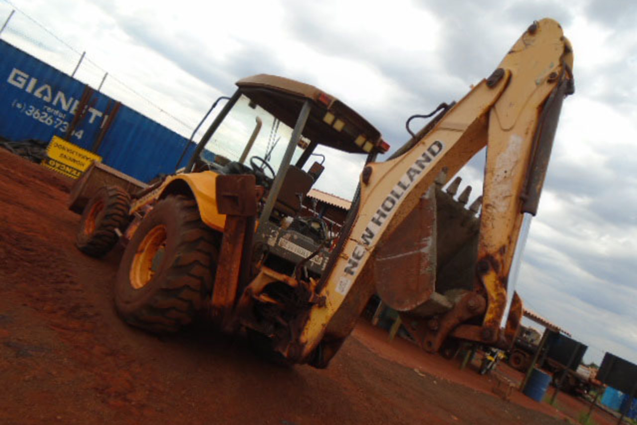 New Holland B90B - 11/11 6