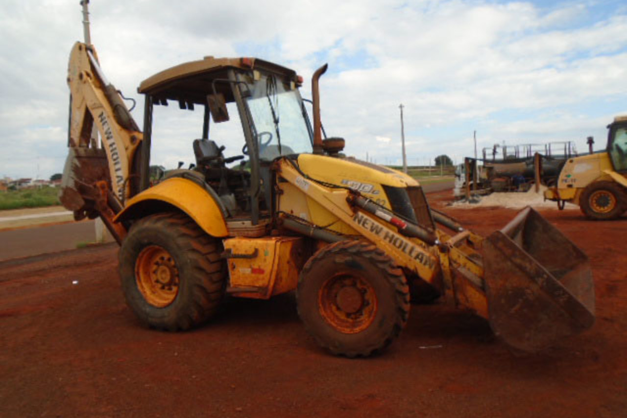 New Holland B90B - 11/11 11