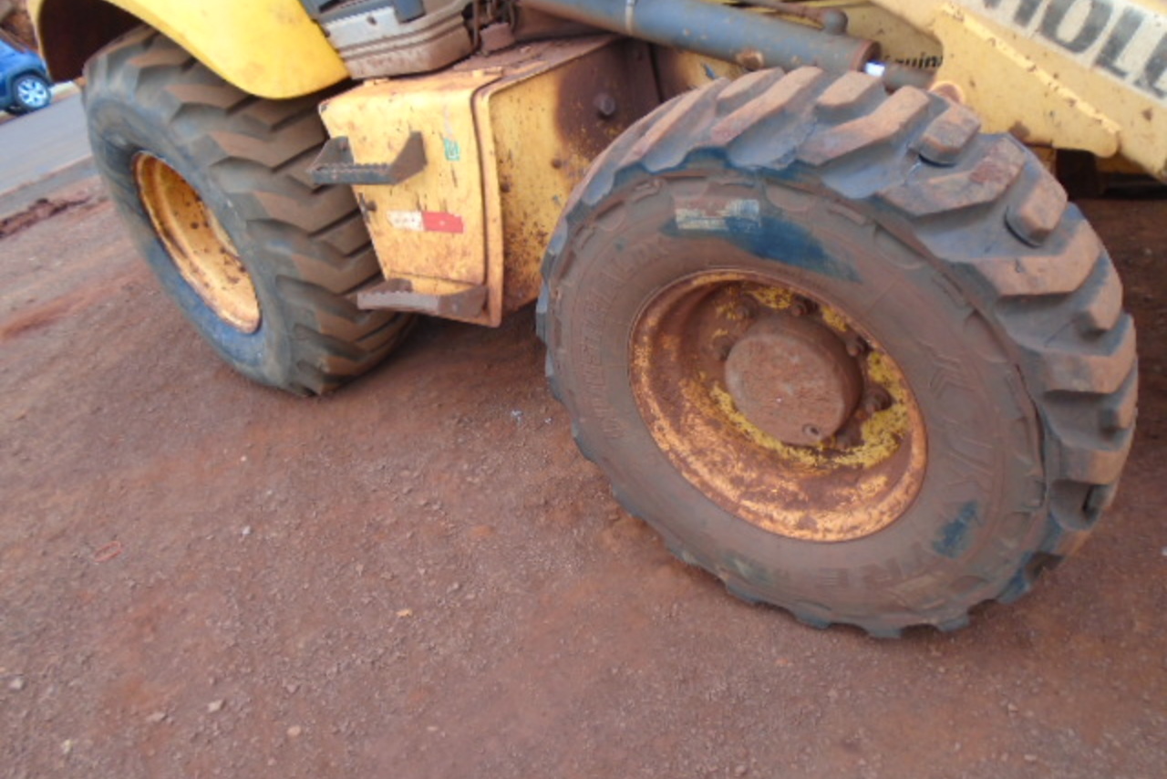 New Holland B90B - 11/11 12