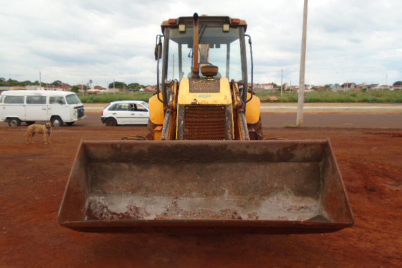New Holland B90B - 11/11 15