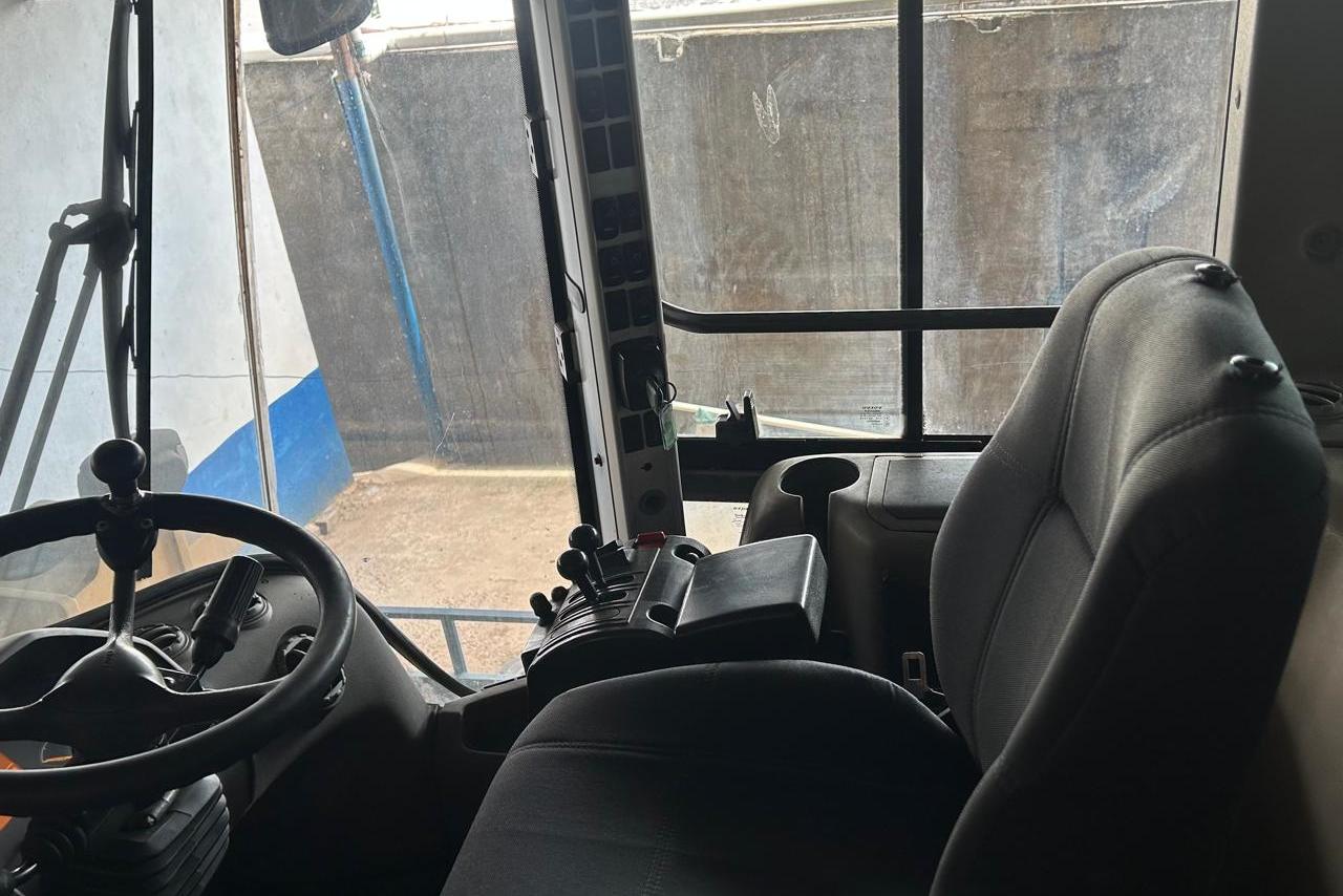 Volvo L90F - 15/15 2