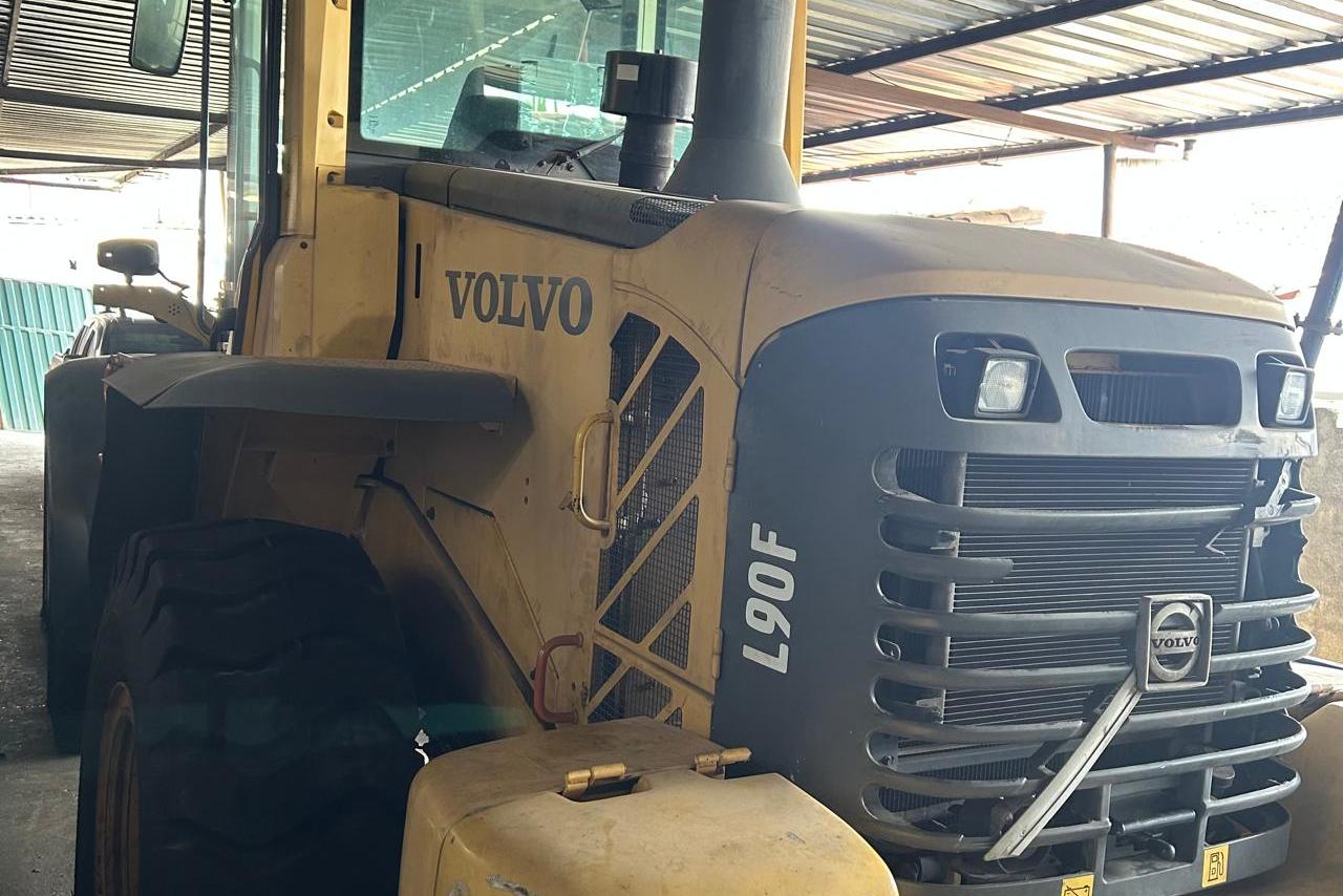 Volvo L90F - 15/15 15