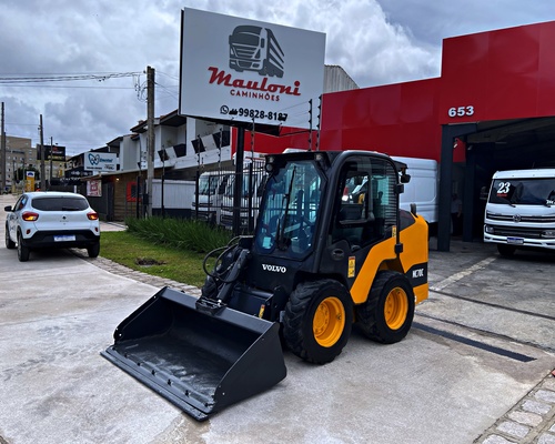 Mini Carregadeira