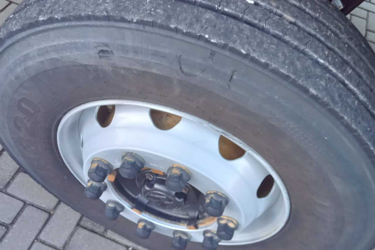 Volkswagen 26-260 Constellation 6x2 (E6) - 24/25 15