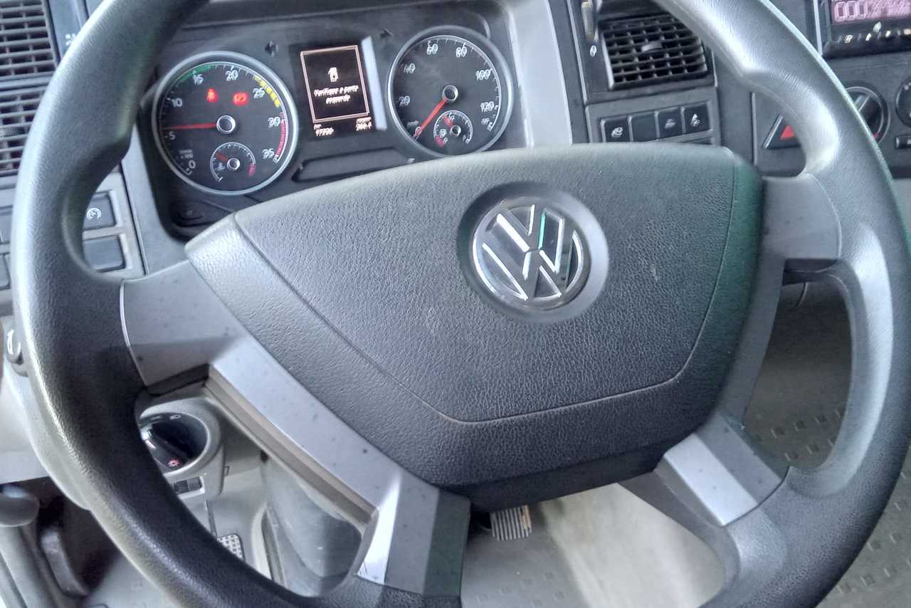 Volkswagen 26-260 Constellation 6x2 (E6) - 24/25 18