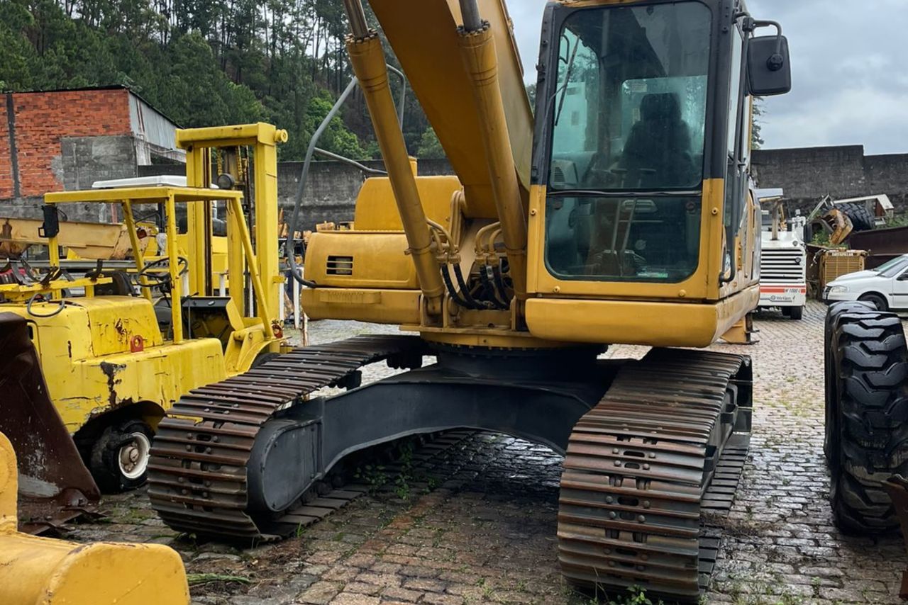 Komatsu PC200 - 10/10 5