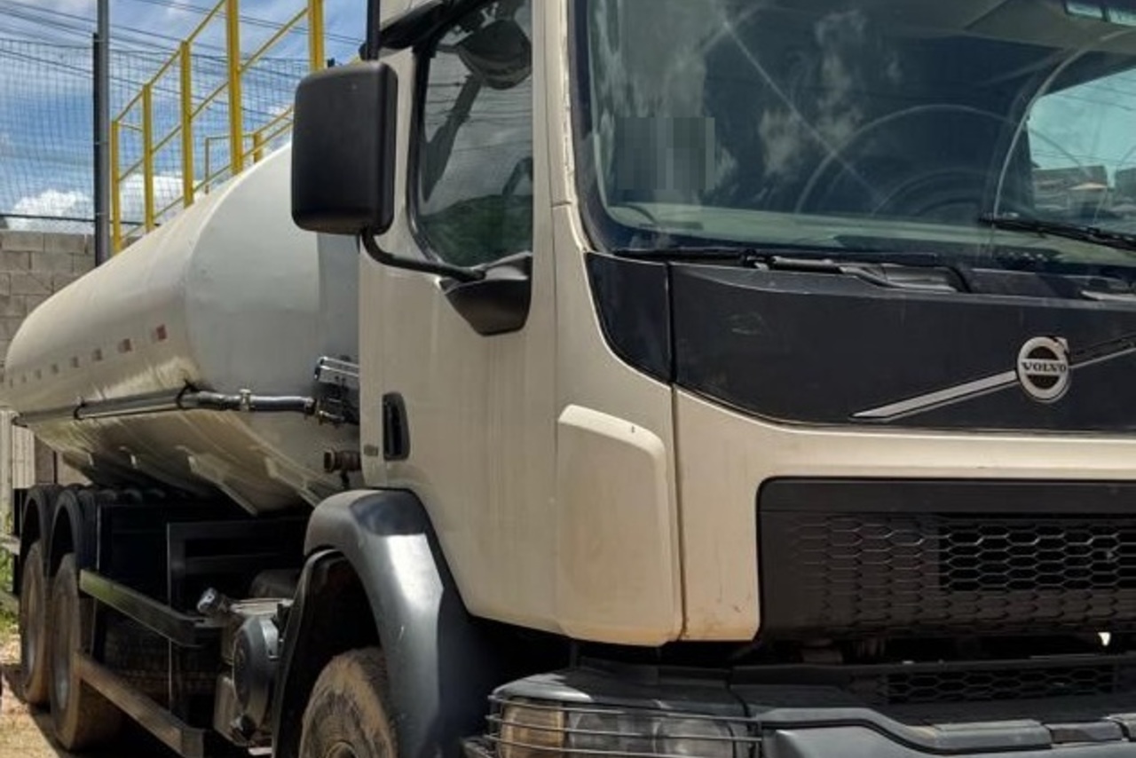 Volvo VM330 - 20/21 4