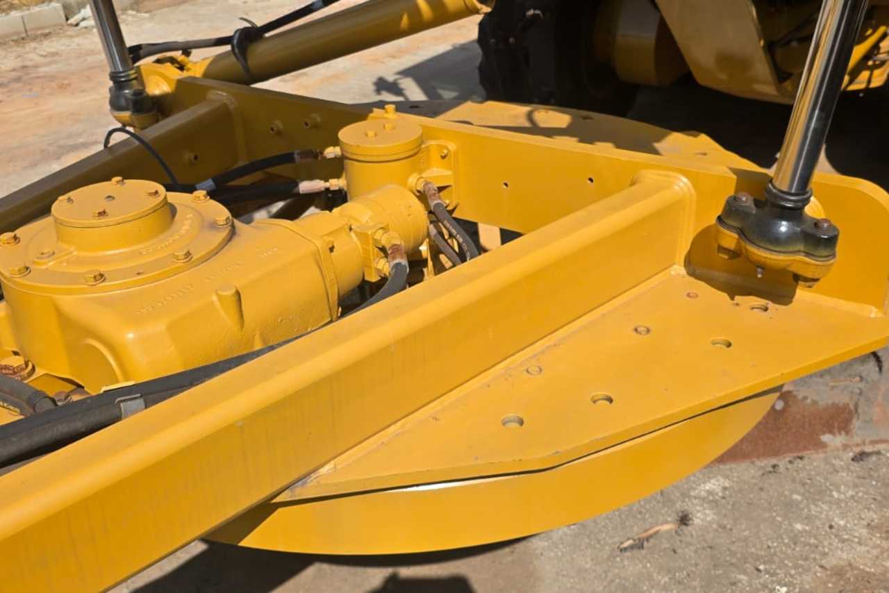 Caterpillar 140K - 22/22 7