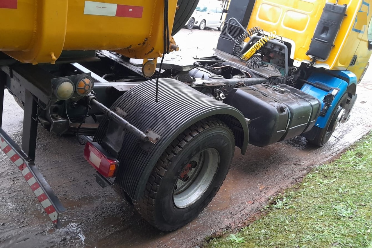 Volvo VM310 - 08/08 4