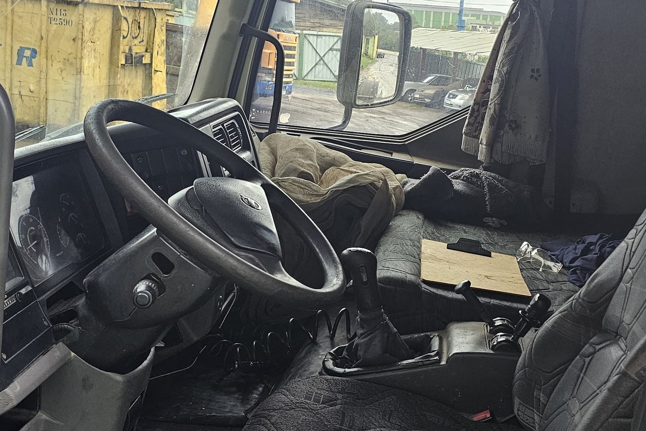Volvo VM310 - 08/08 6