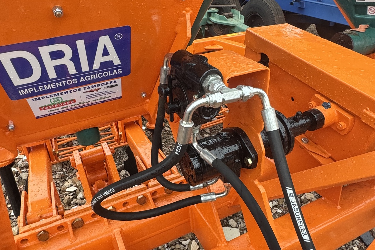 Dria Cana Crua Adubadeira RSF em polietileno/inox, com desarme automático - 15/15 2