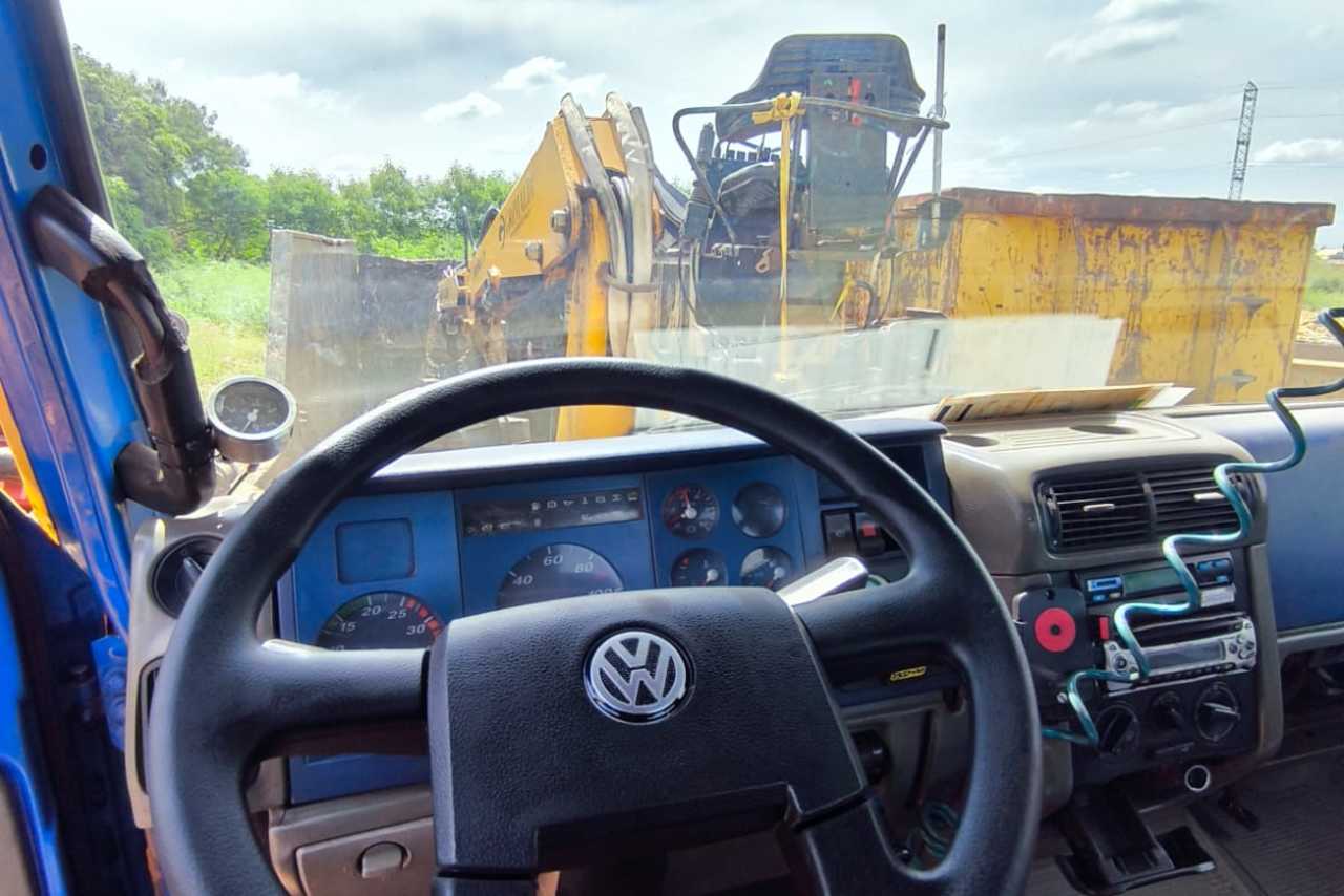 Volkswagen 23 210 - 04/04 12