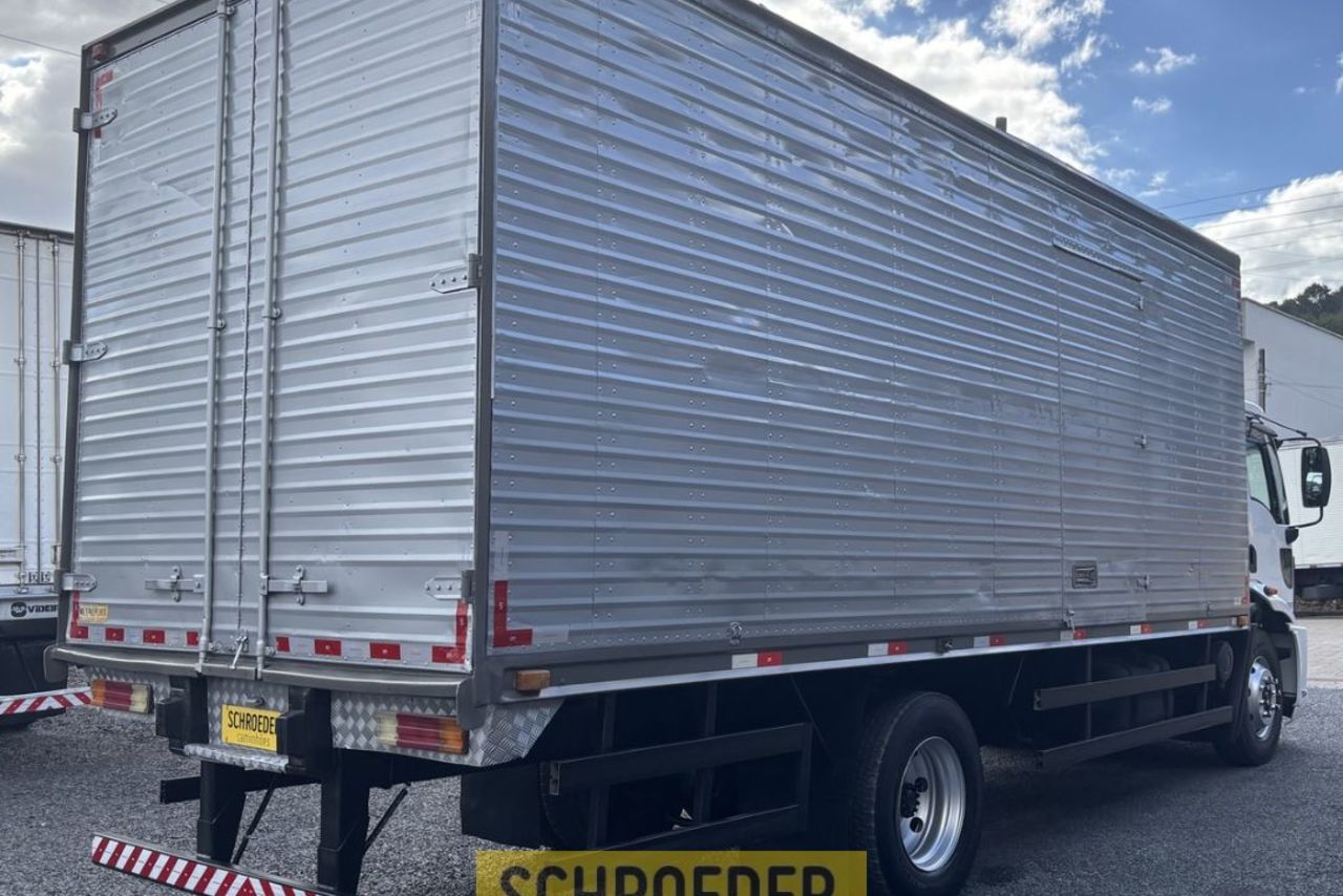 Ford Cargo1317 - 12 3
