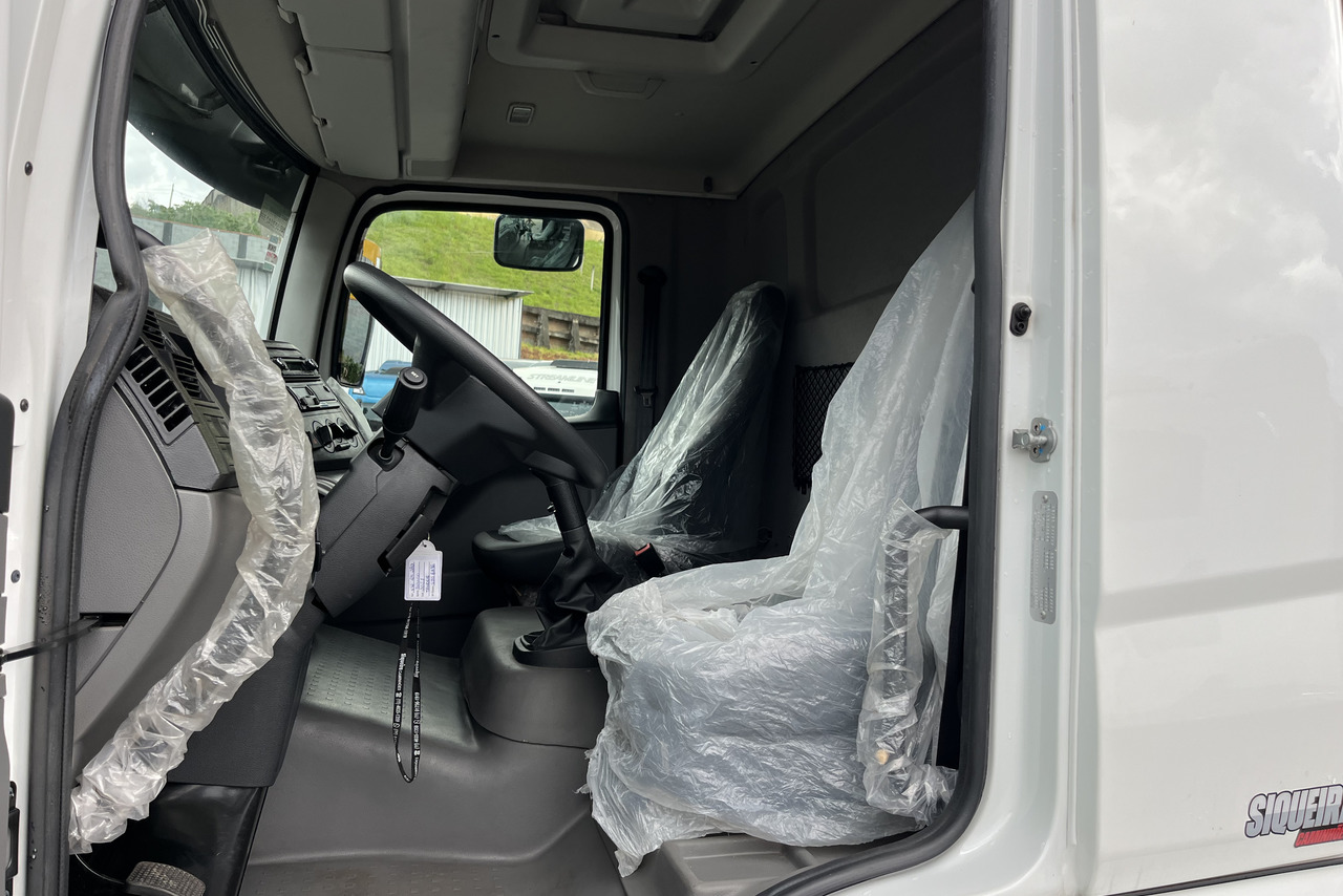 Volkswagen 24-280 E Constellation 6x2 - 21/22 8