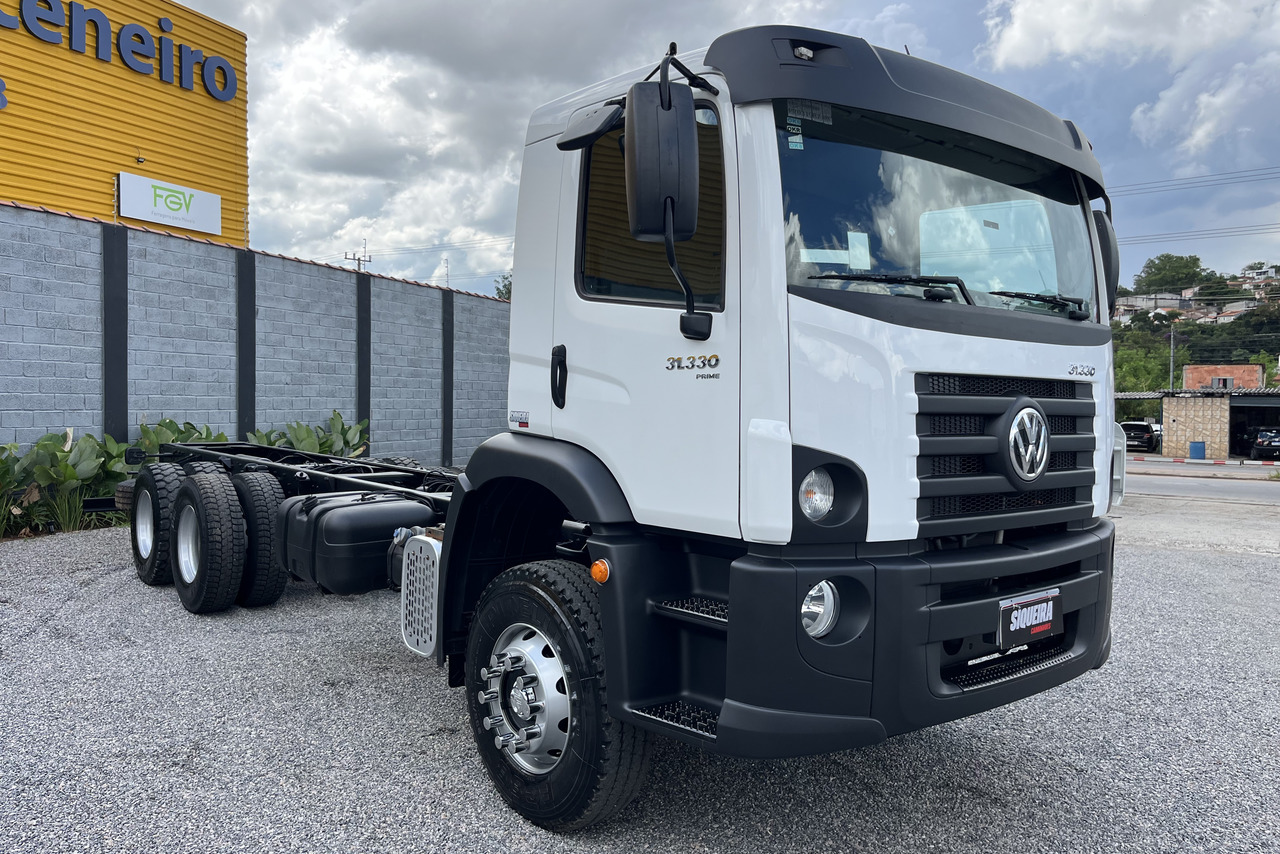 Volkswagen 31-330 E Constellation 6x4 - 22/23 5