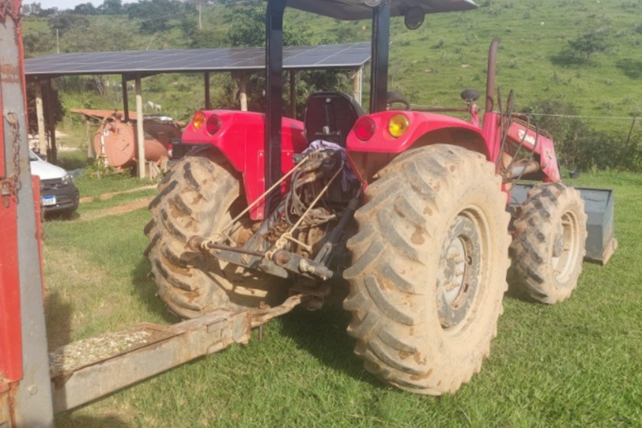 Massey Ferguson 4275 - 12/12 7