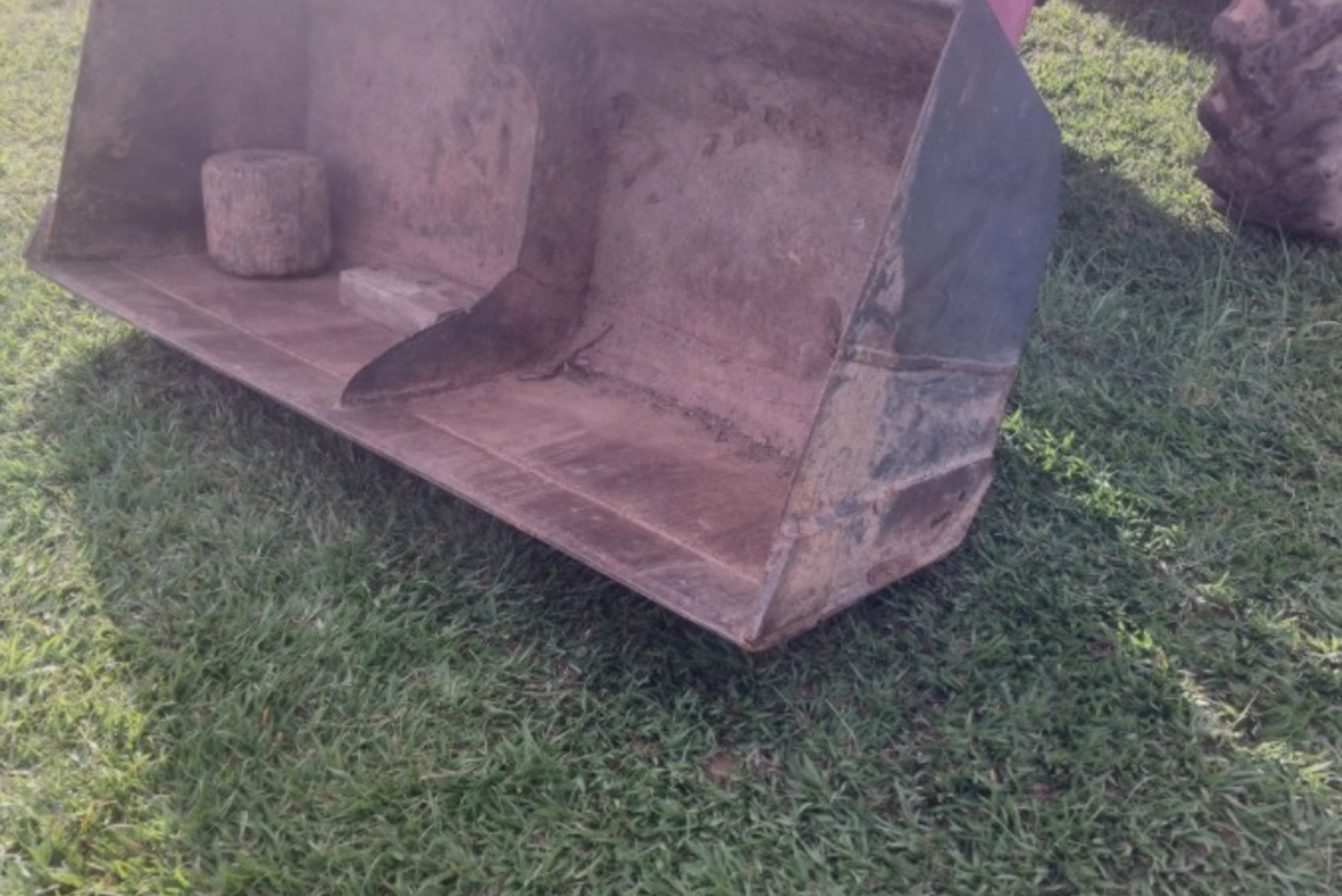 Massey Ferguson 4275 - 12/12 9