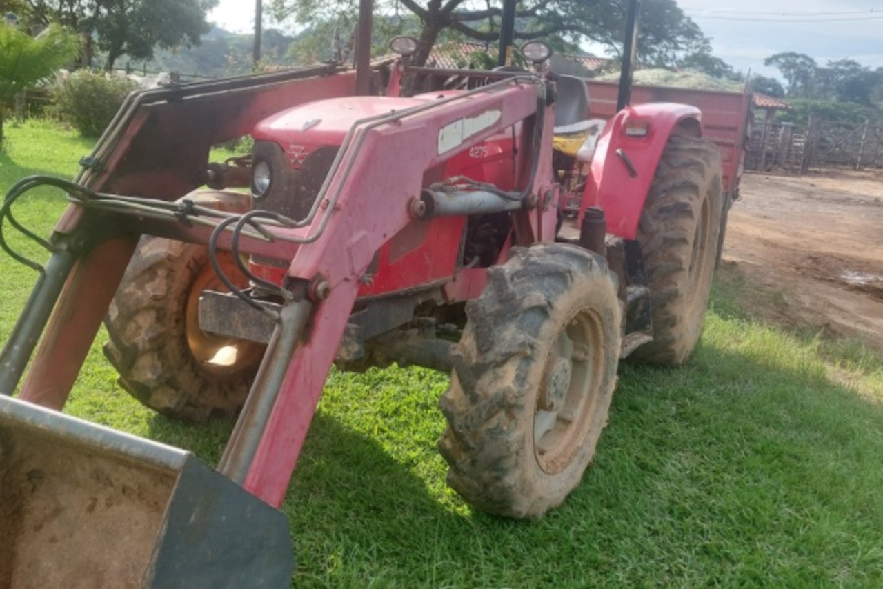 Massey Ferguson 4275 - 12/12 10