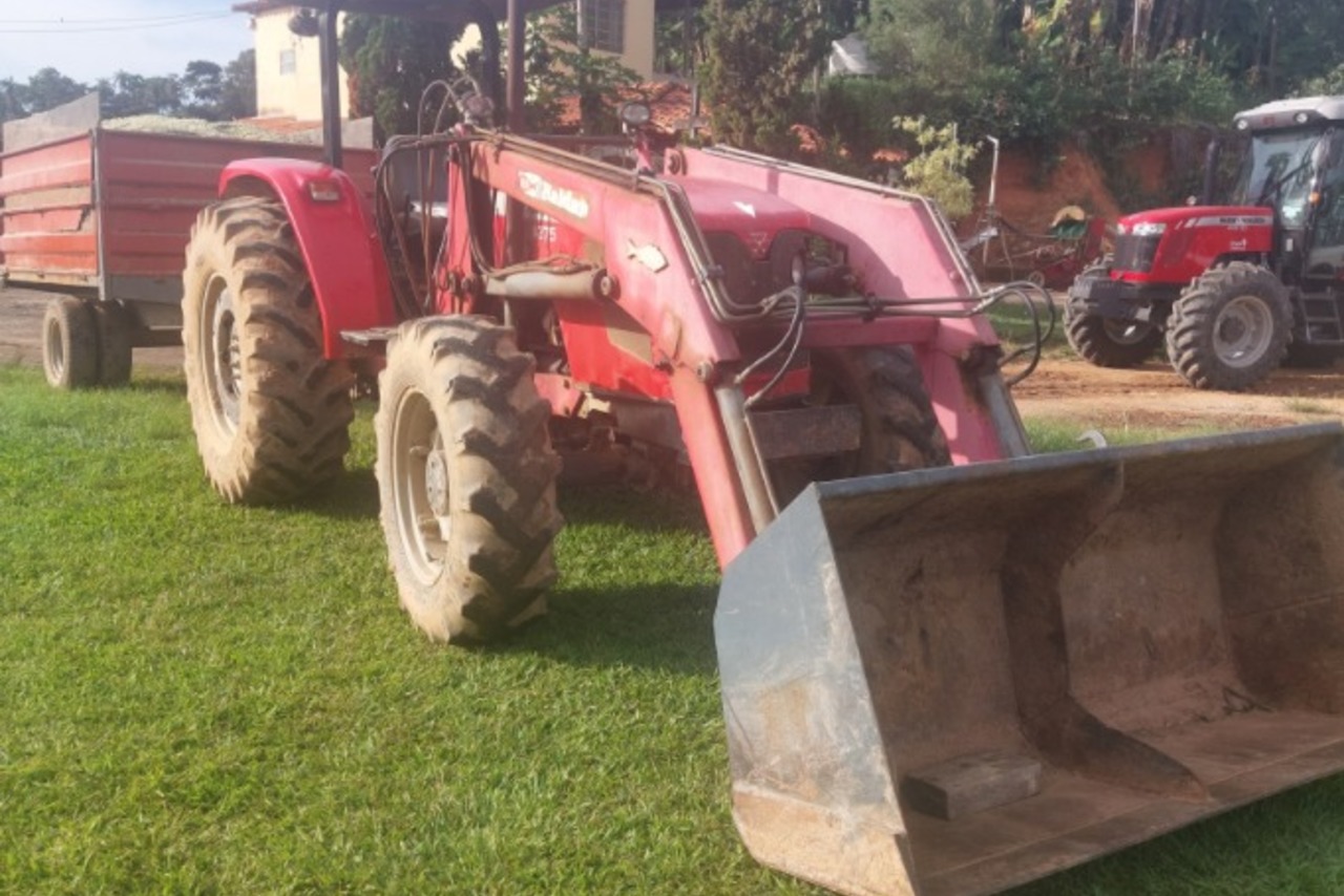 Massey Ferguson 4275 - 12/12 12