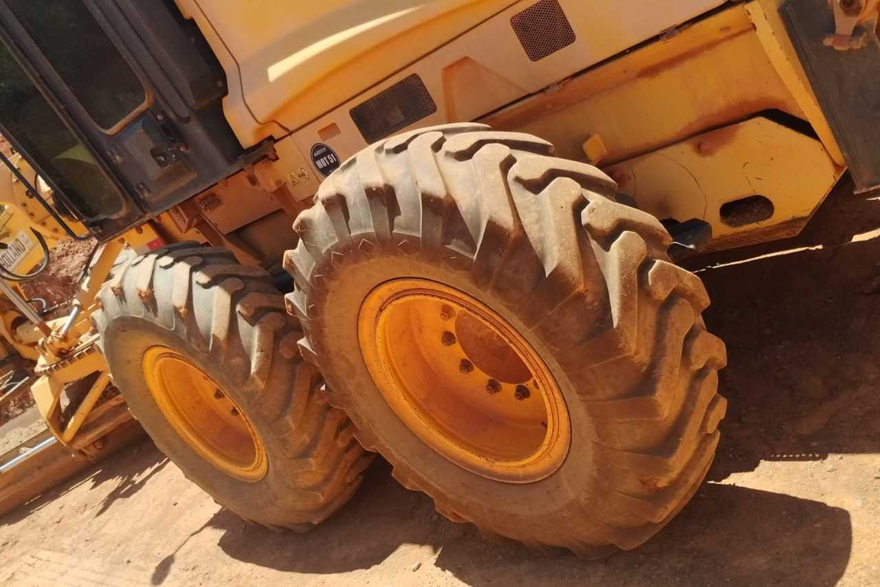 New Holland RG 170B - 09/09 3