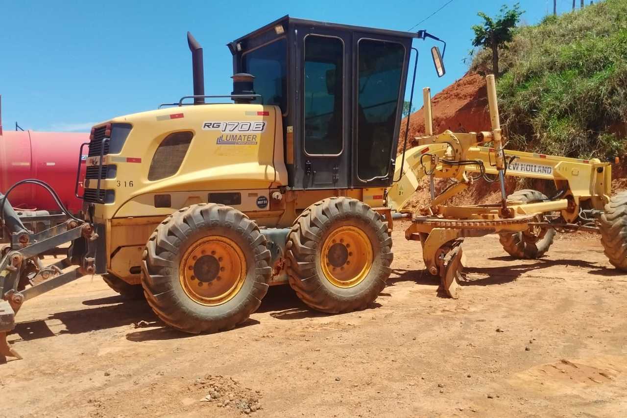 New Holland RG 170B - 09/09 4