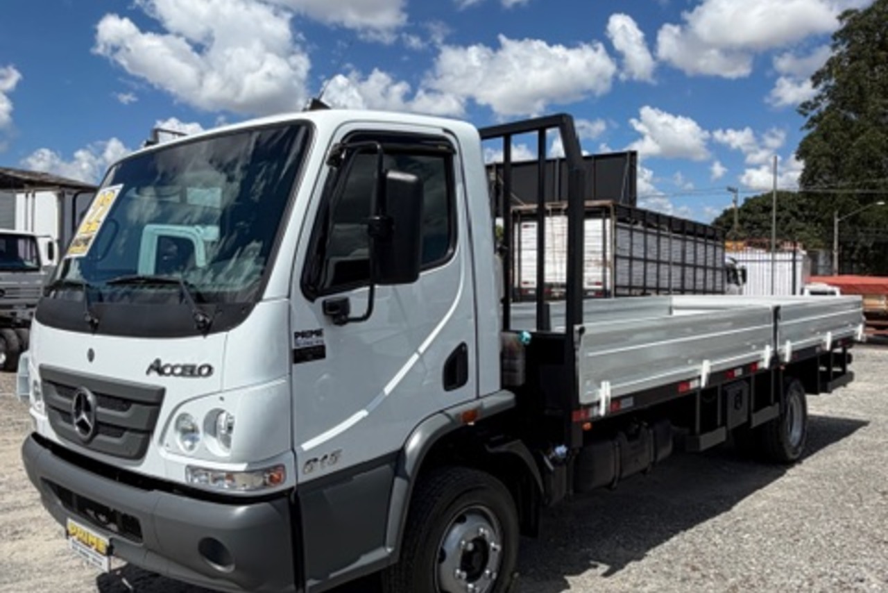 Mercedes Benz Accelo 815 - 21/22 4