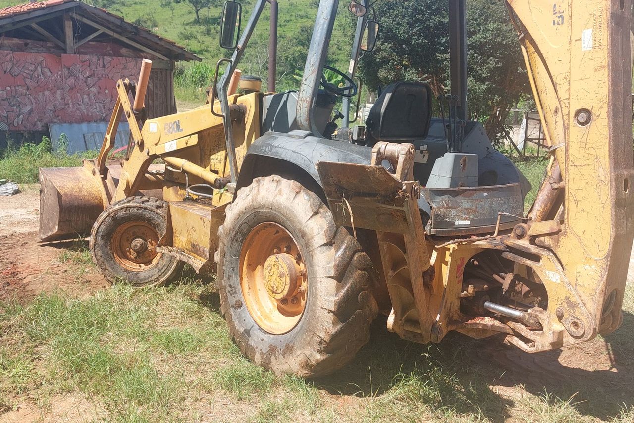 Case 580L - 99 4