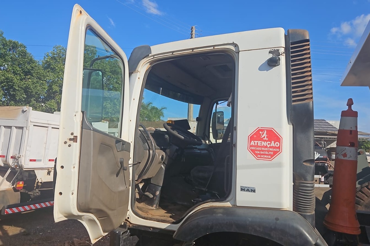 Volkswagen 26-280 Constellation 6x4 - 13/13 6