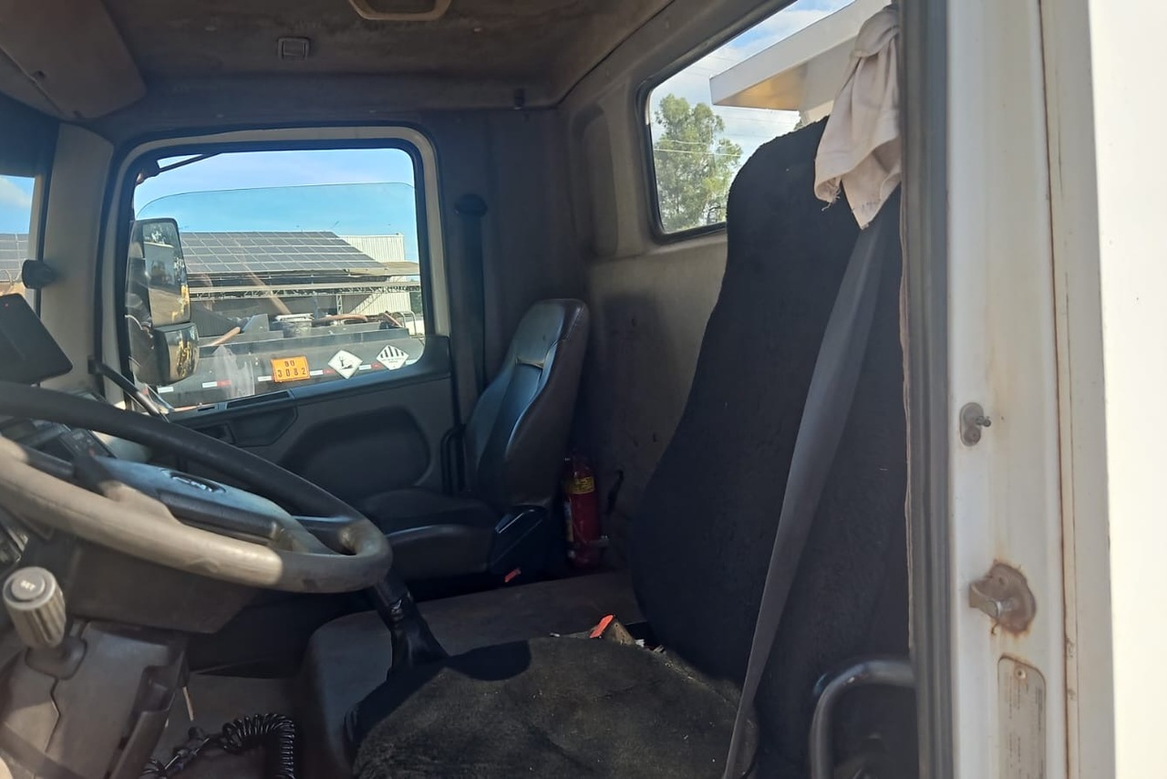 Volkswagen 26-280 Constellation 6x4 - 13/13 7
