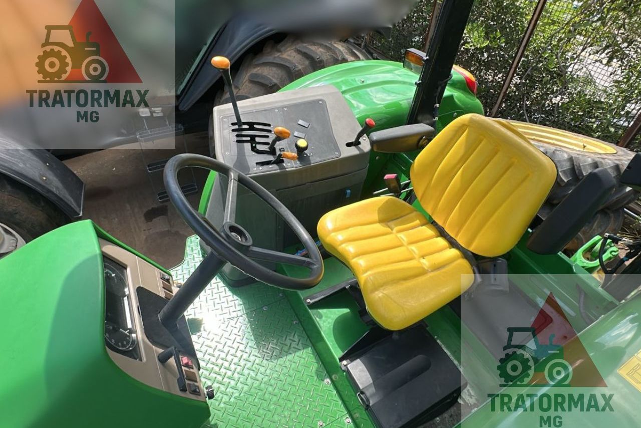 John Deere 6125J - 23/23 7