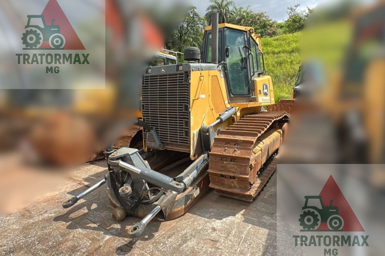 John Deere 850J - 23/23 7