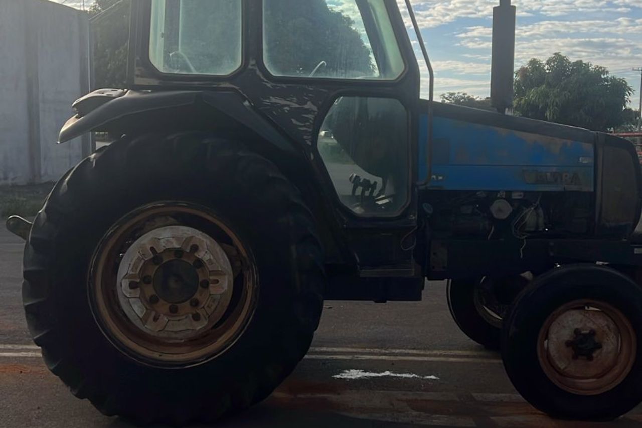Valtra 700 - 02/02 4