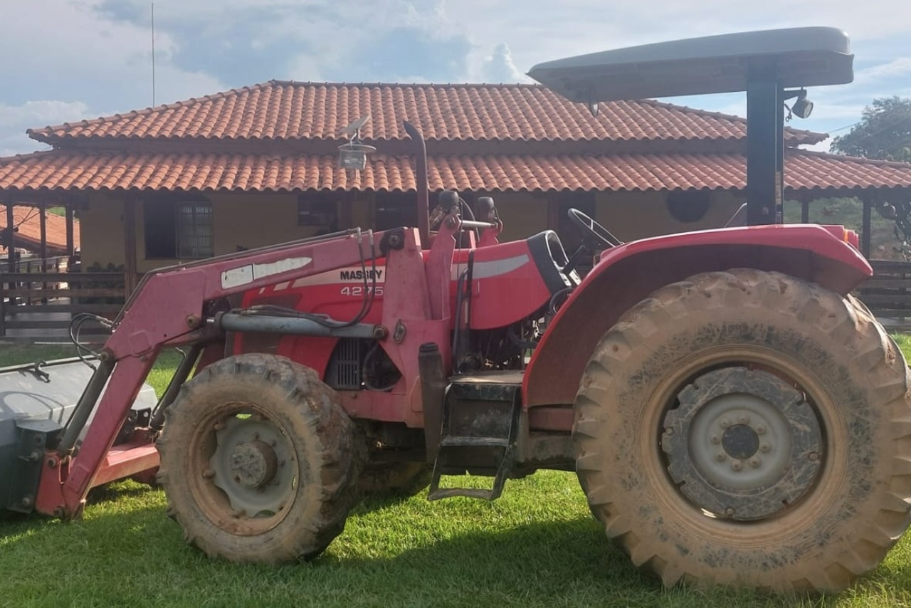 Massey Ferguson 4275 - 12/12 9