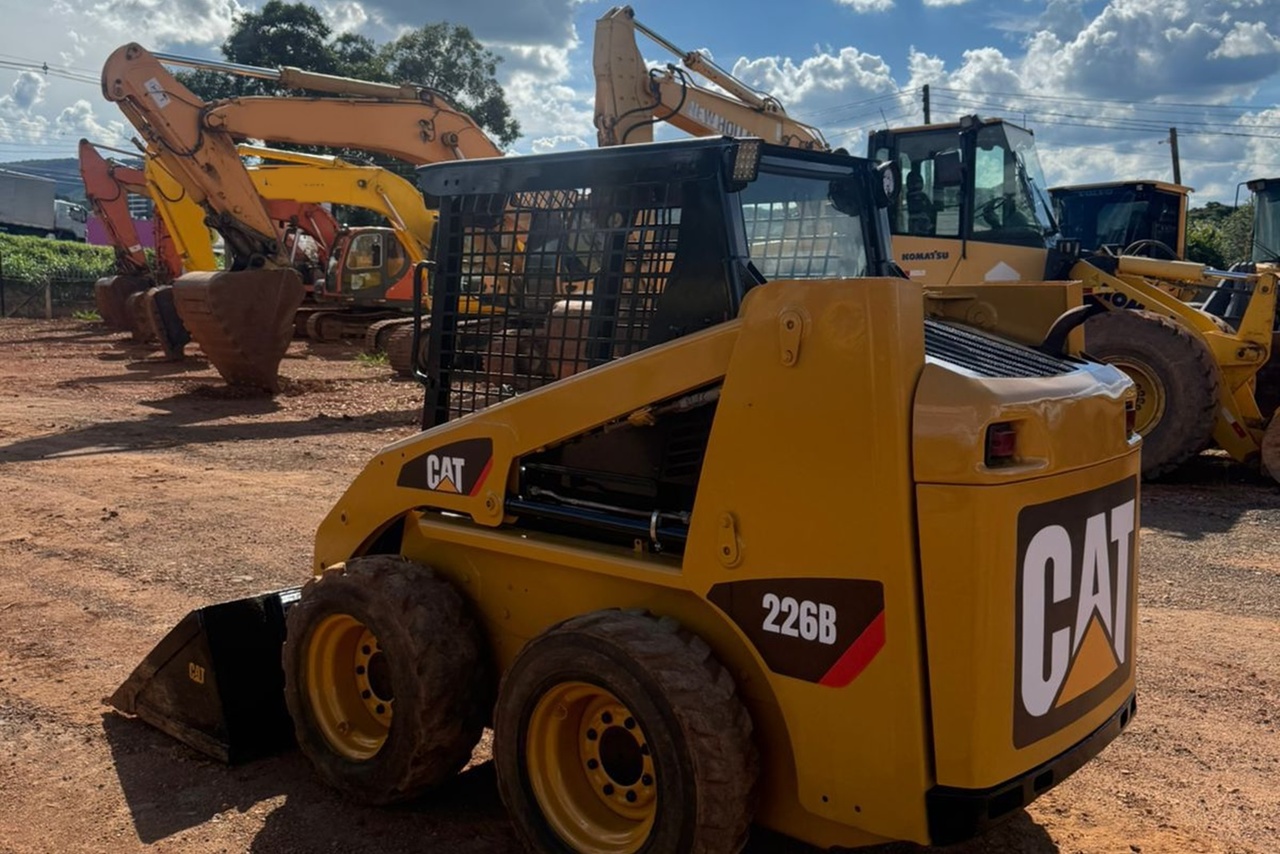 Caterpillar 226 - 12/12 4