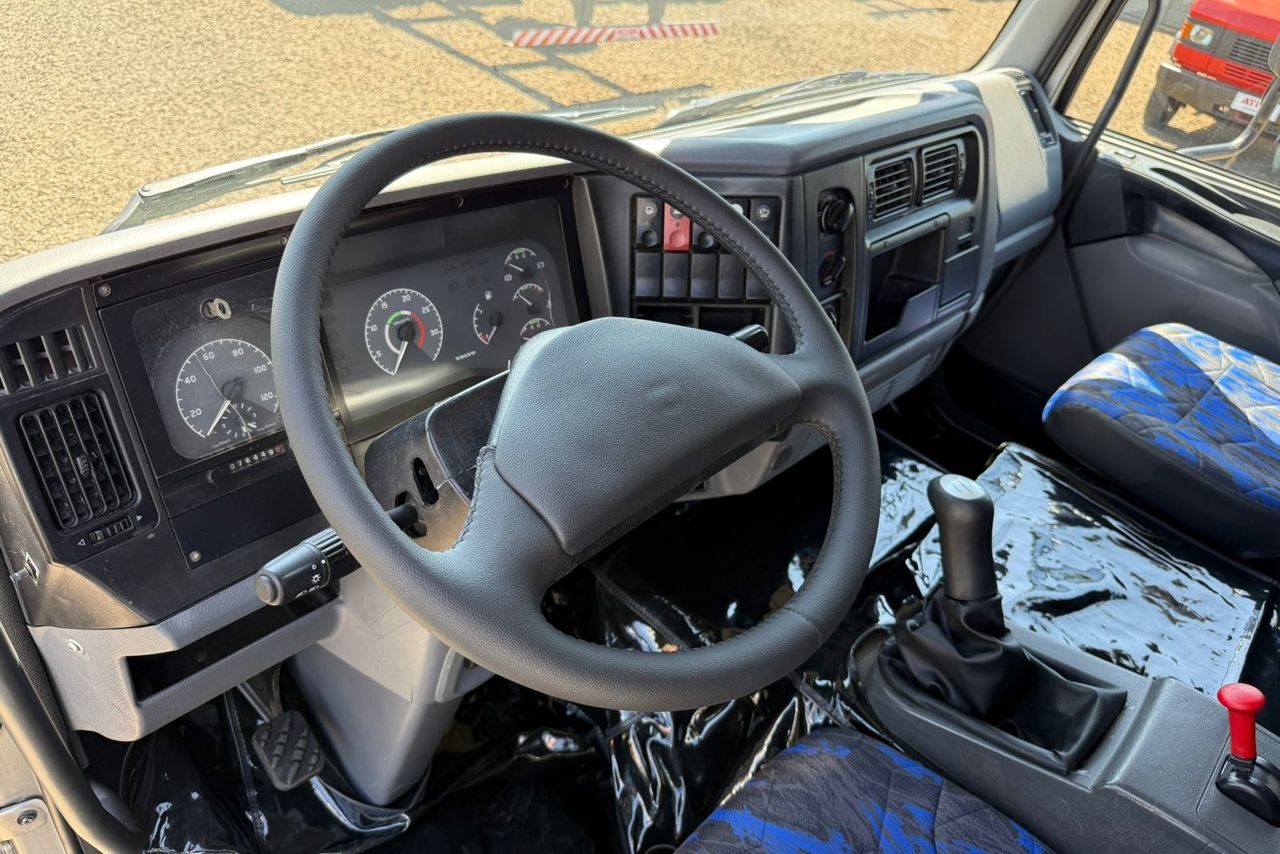 Volvo VM260 - 11/11 7