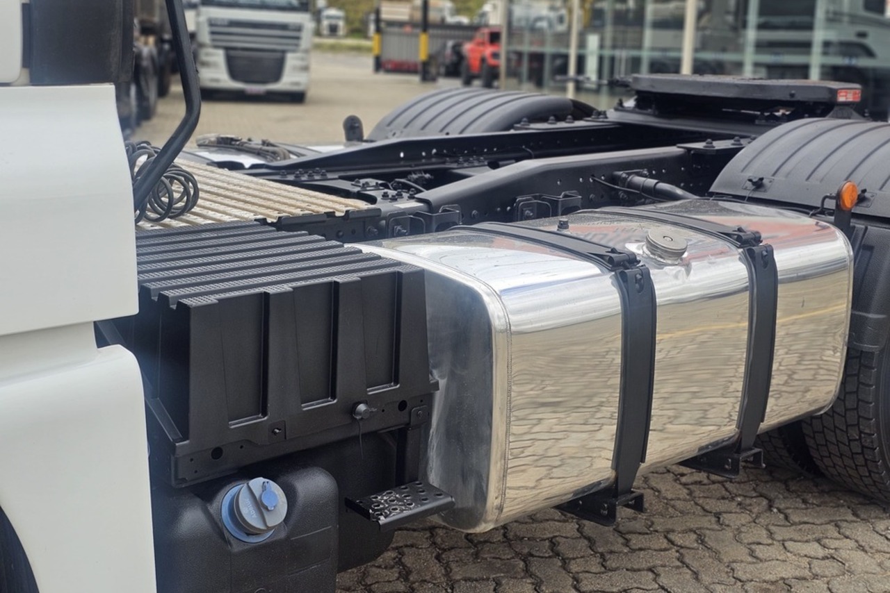 Volkswagen 28-460 6x2 Meteor - 21/22 8