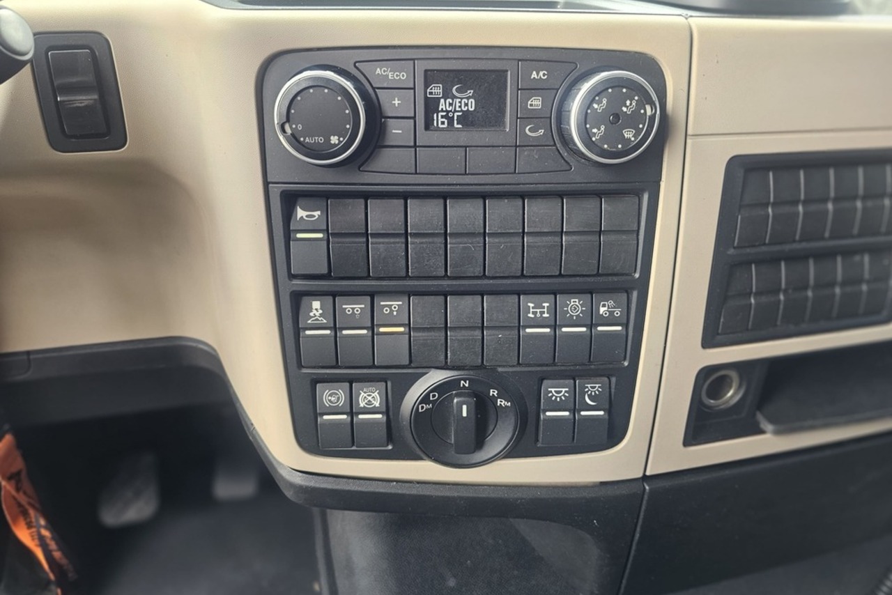Volkswagen 28-460 6x2 Meteor - 21/22 16