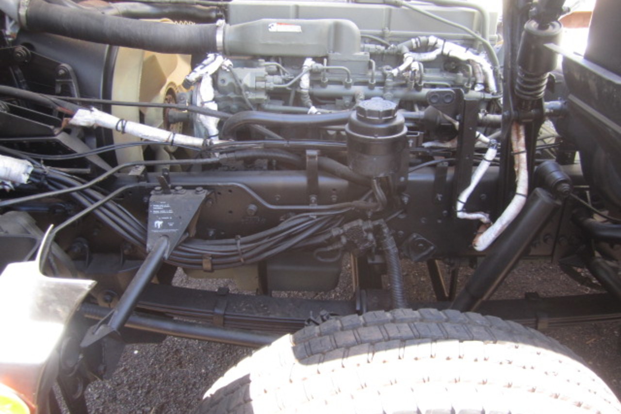 Volkswagen 31-330 E Constellation 6x4 - 14/15 13